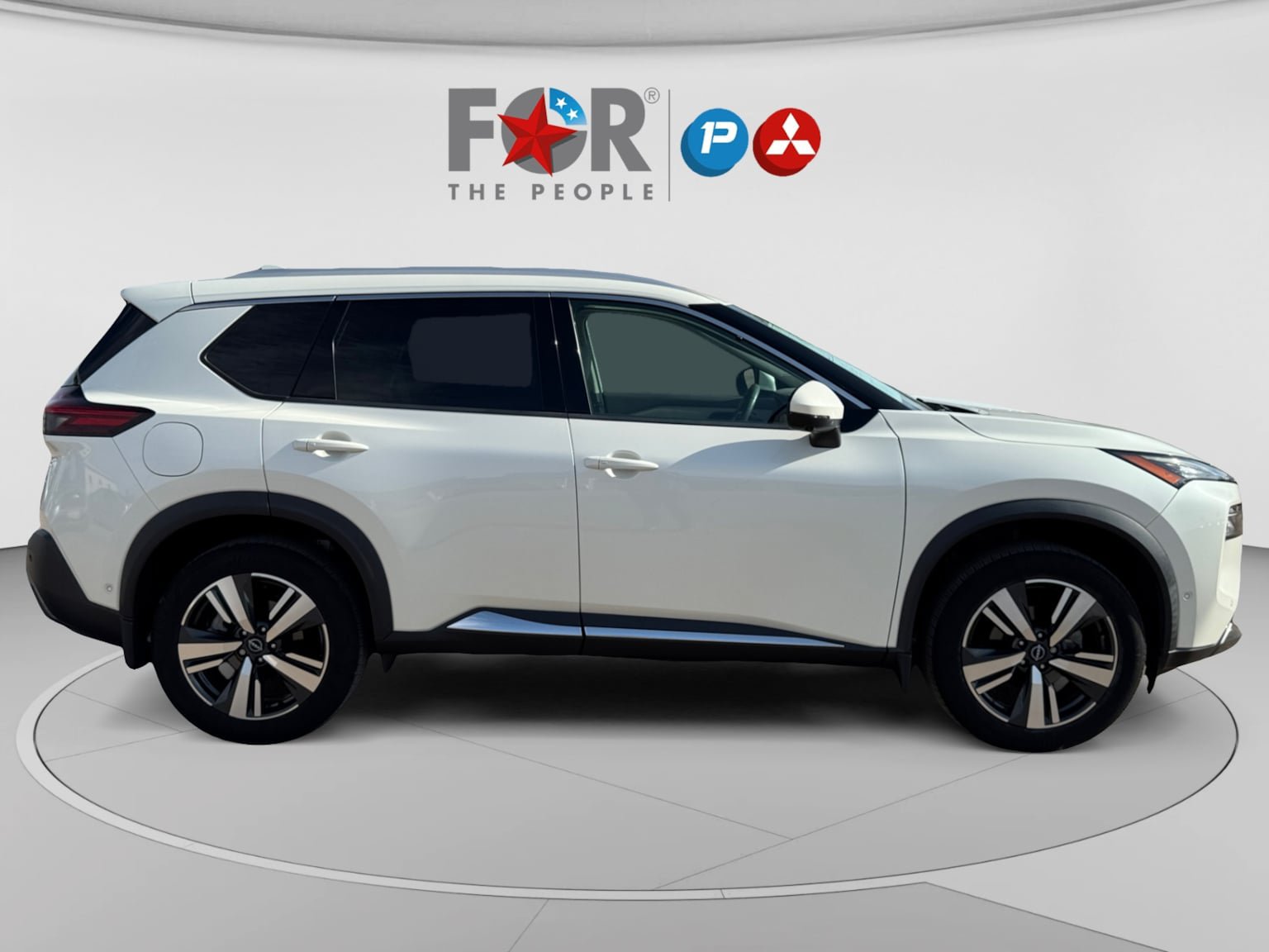 Used 2023 Nissan Rogue SL w/ SL Premium Package FWD image 6