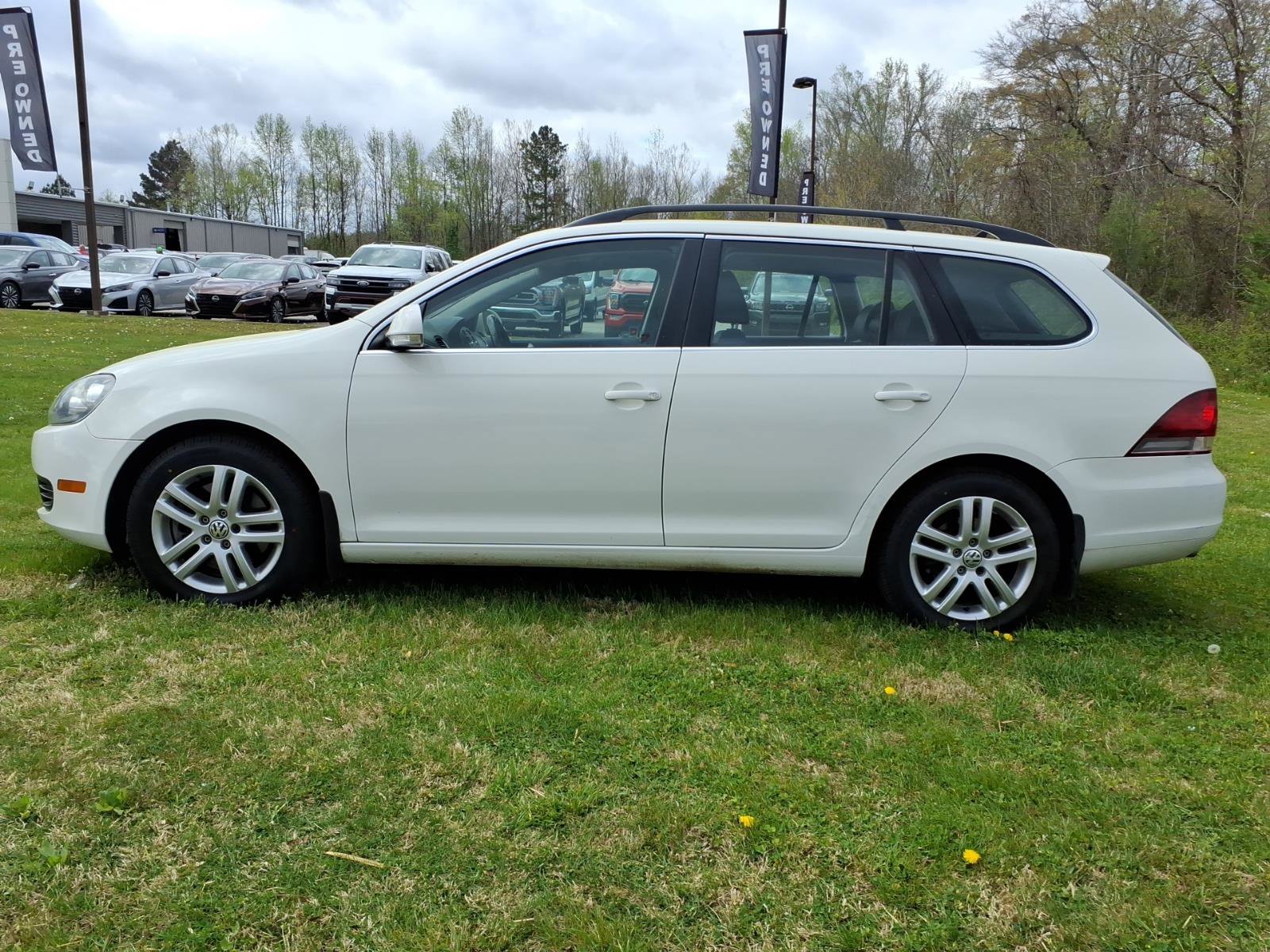 Used 2013 Volkswagen Jetta TDI image 2