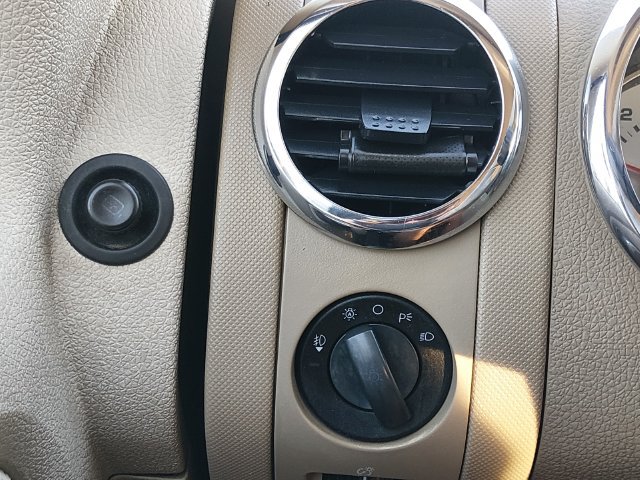 Used 2008 Ford Explorer Sport Trac XLT RWD image 25