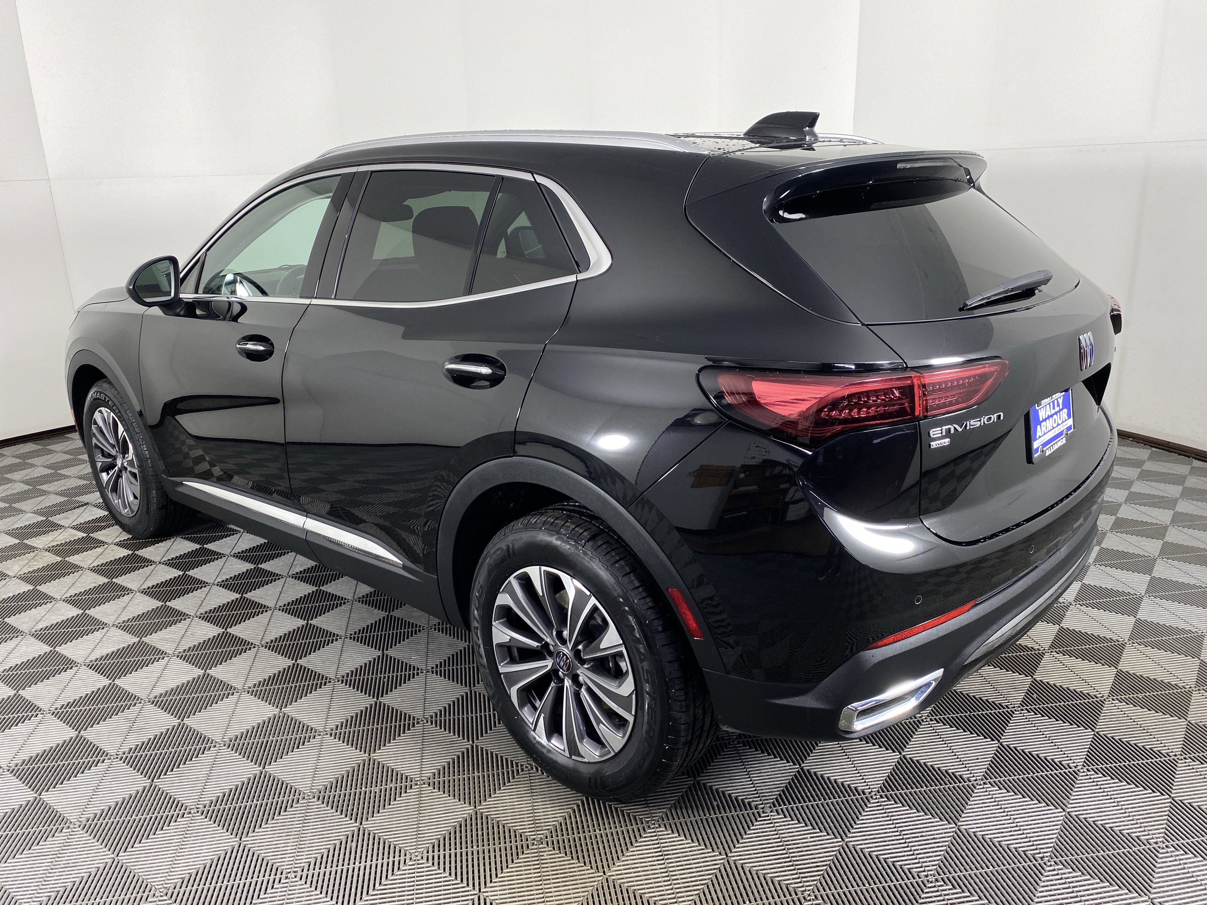 Used 2024 Buick Envision Preferred AWD/4WD image 9
