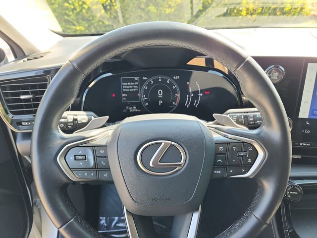 Used 2024 Lexus NX 250 FWD w/ Towing Package (2000 Lbs) image 22