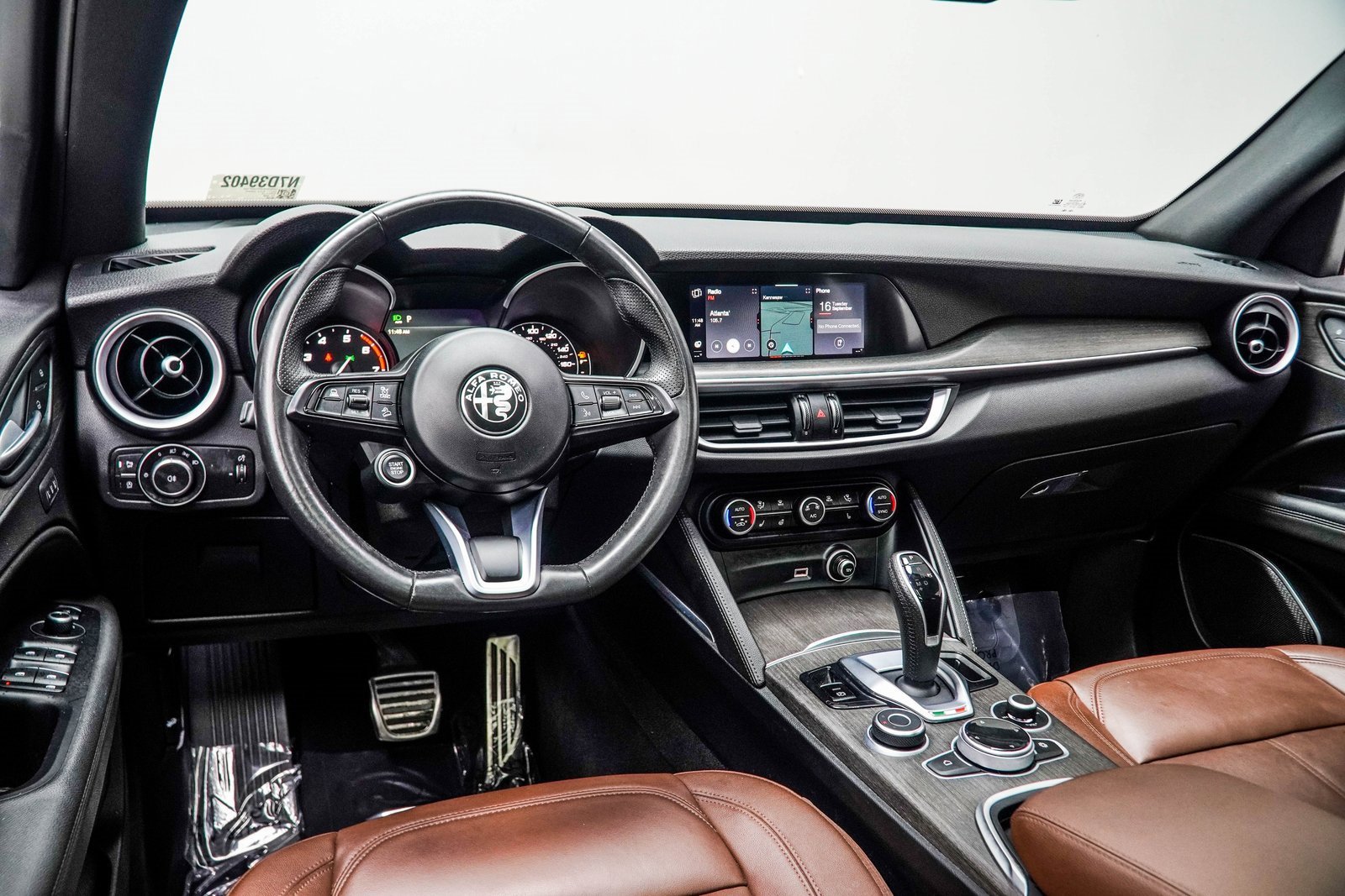 Used 2022 Alfa Romeo Stelvio Ti image 5