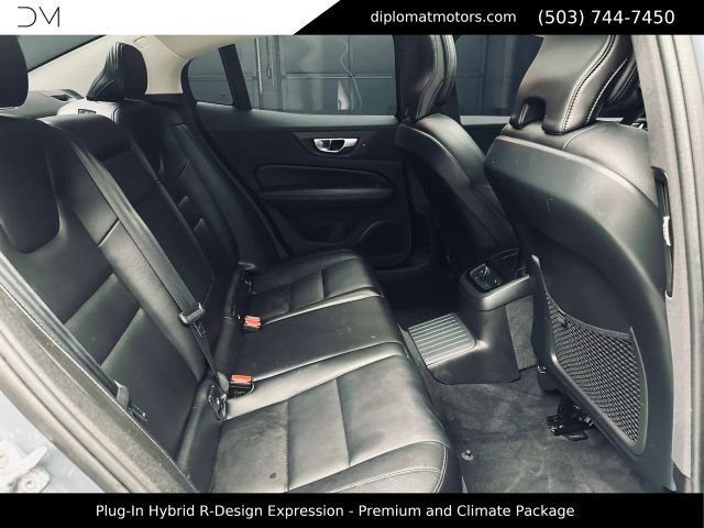 Used 2022 Volvo S60 T8 R-Design Expression w/ Premium Package AWD/4WD image 21