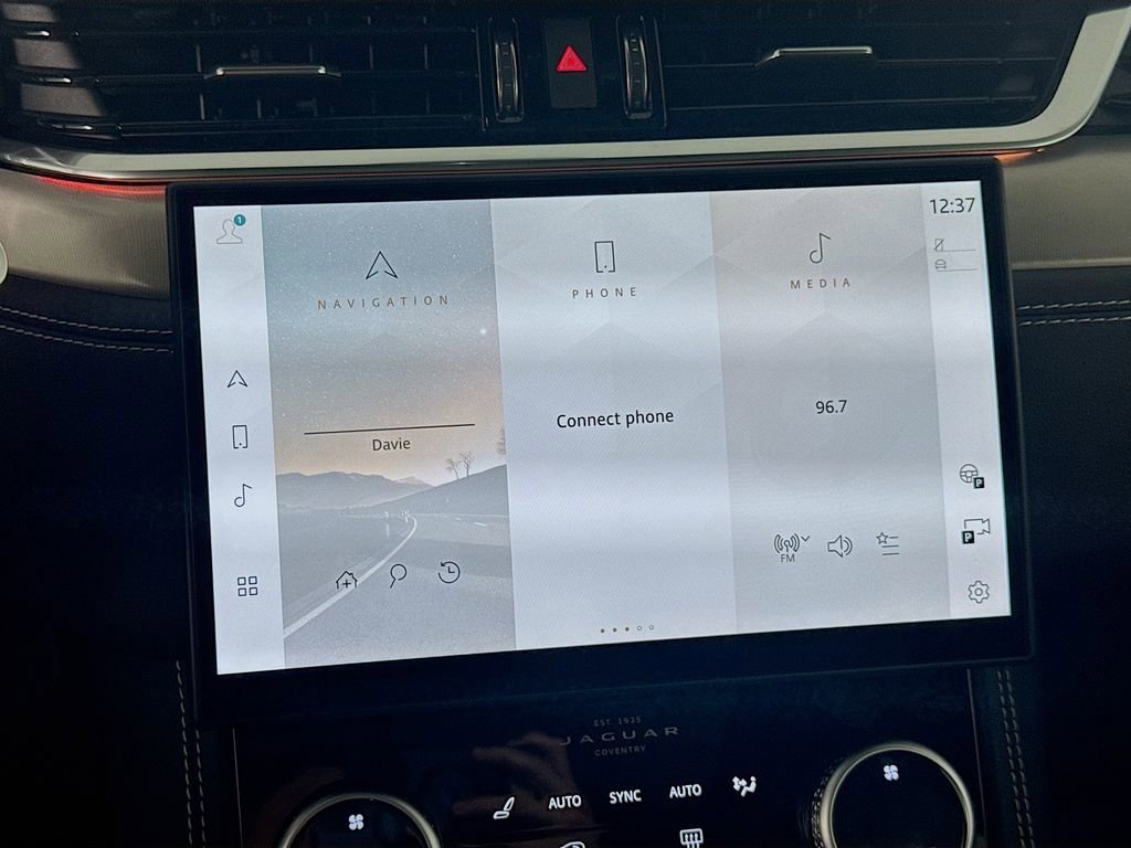 New 2026 Jaguar F-PACE R-Dynamic S image 15