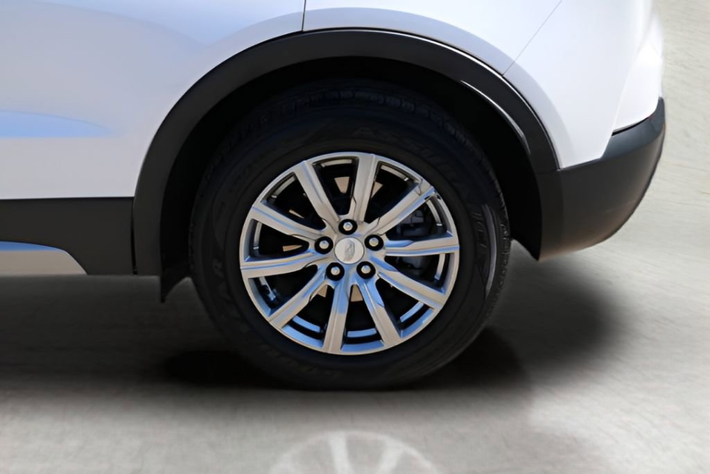 Used 2019 Cadillac XT4 Premium Luxury w/ Technology Package image 9