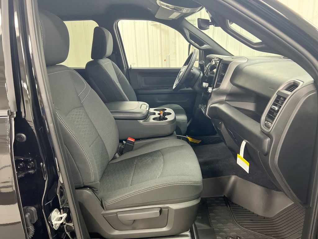 New 2026 RAM 3500 Tradesman AWD/4WD image 17