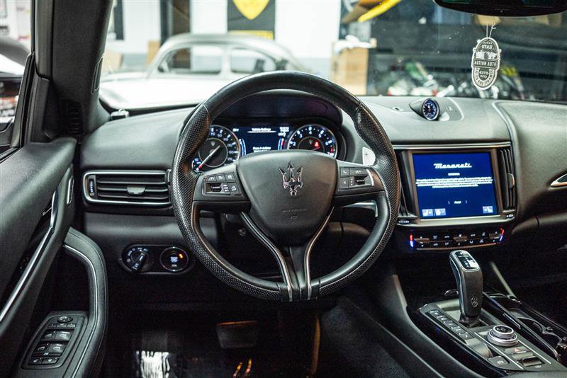 Used 2023 Maserati Levante Modena image 17