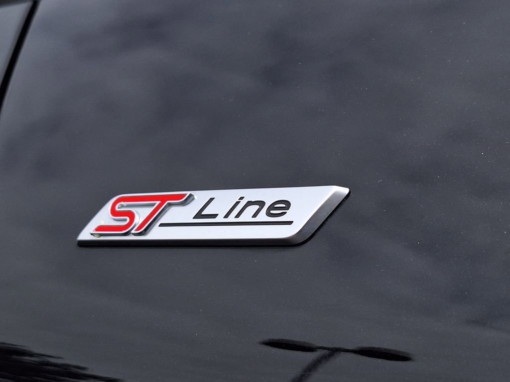 Used 2025 Ford Explorer ST-Line image 29