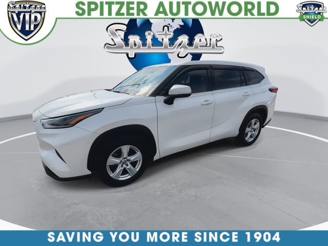 Used 2021 Toyota Highlander L FWD image 4