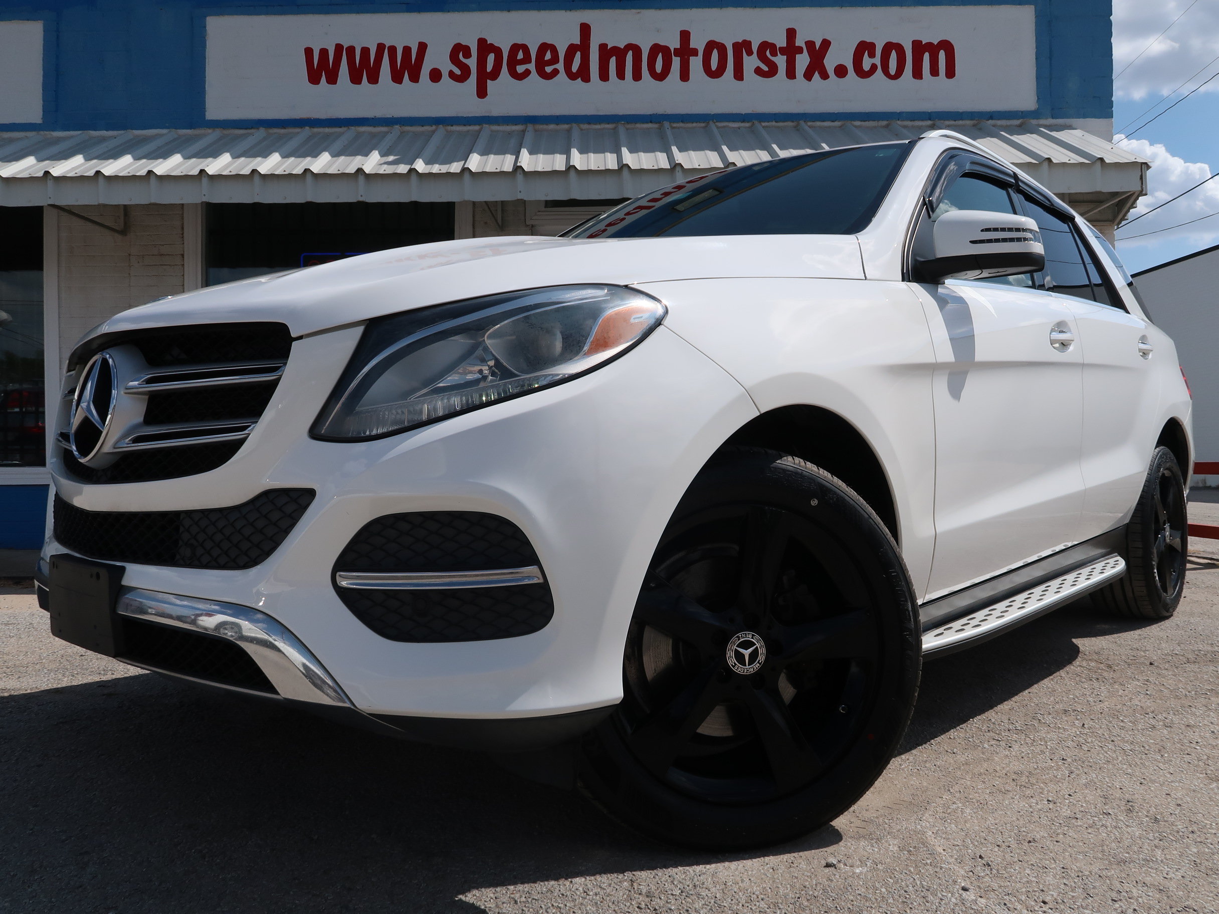 Used 2018 Mercedes-Benz GLE 350 image 1