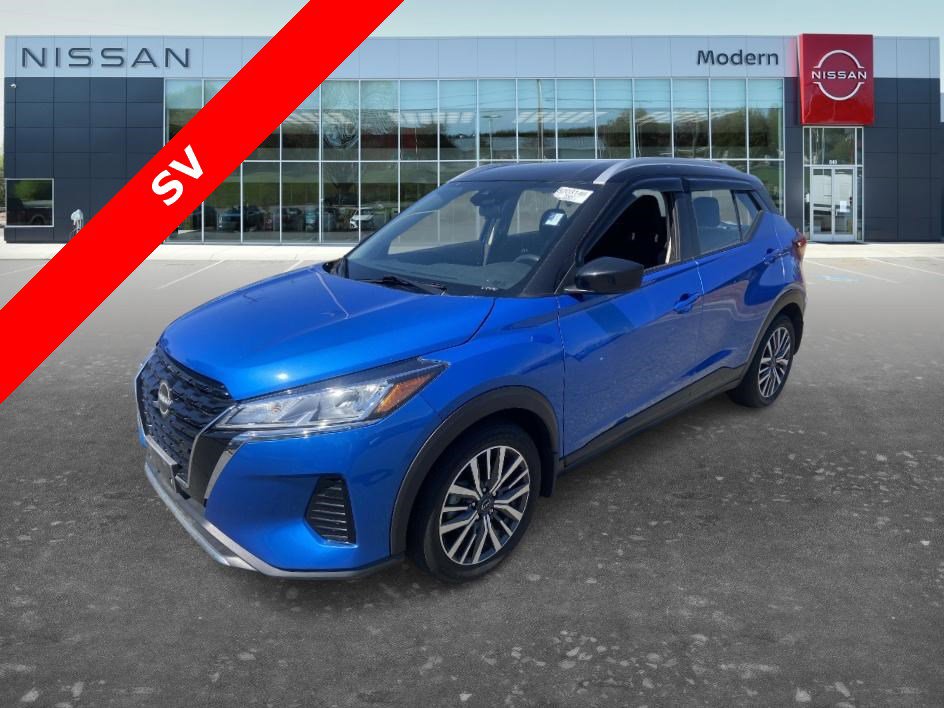 Used 2023 Nissan Kicks SV image 1