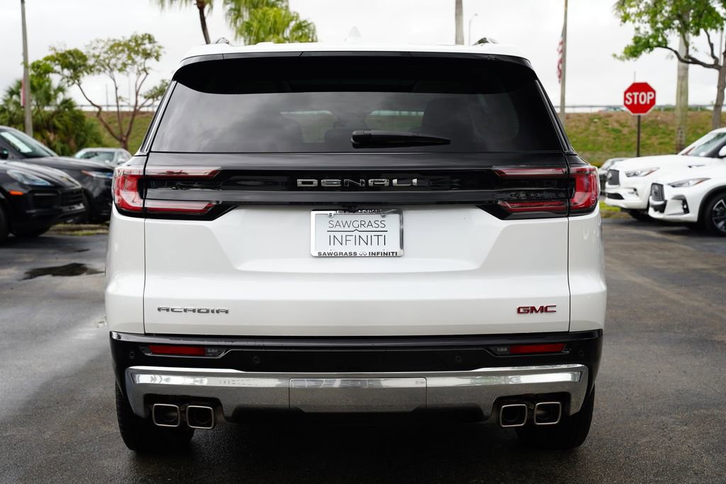 Used 2024 GMC Acadia Denali image 13