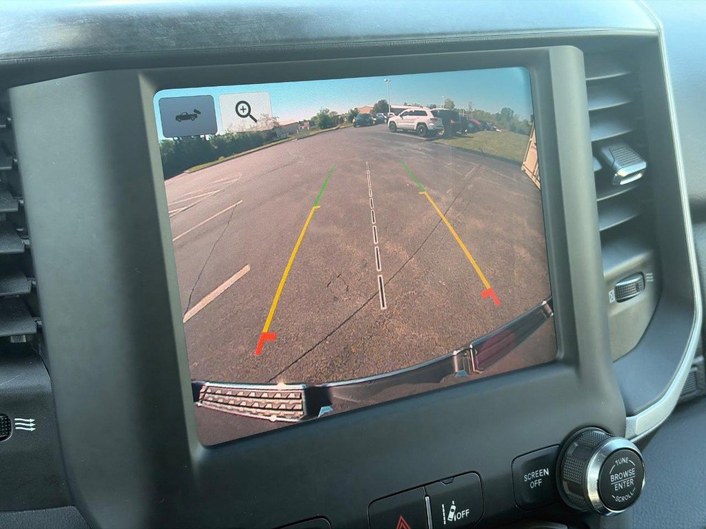 Used 2022 RAM 1500 Big Horn AWD/4WD image 26
