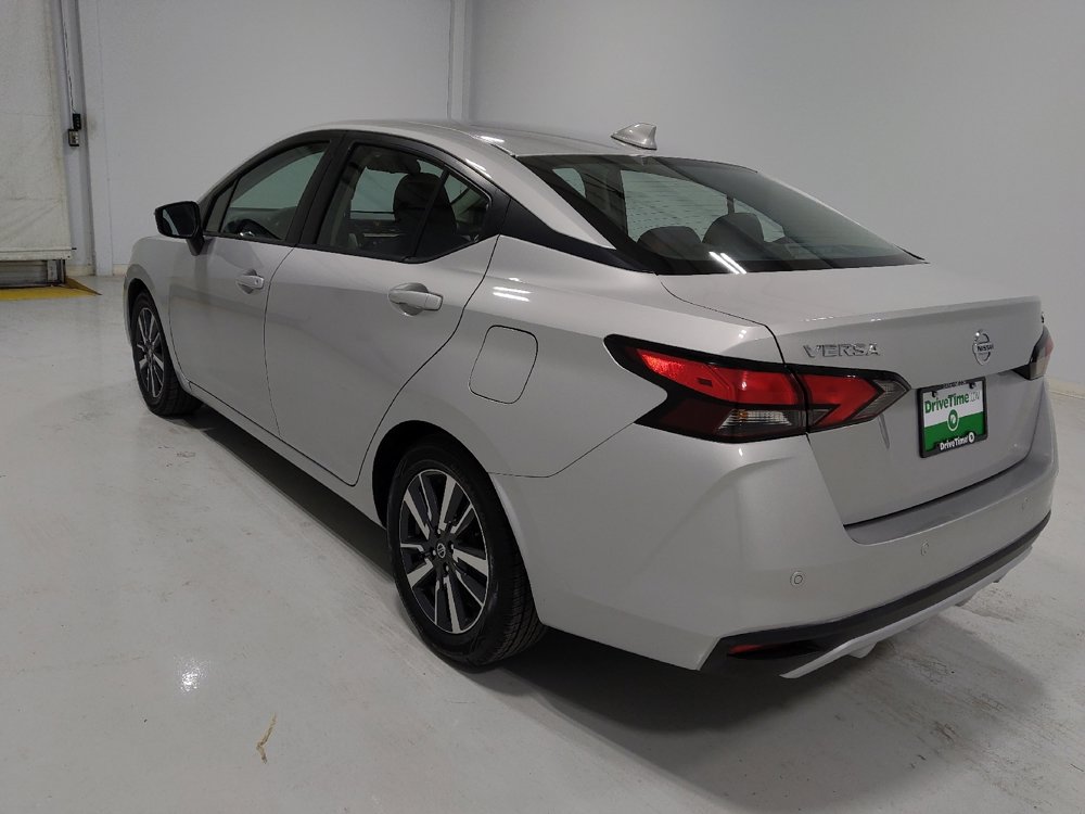 Used 2021 Nissan Versa SV image 5