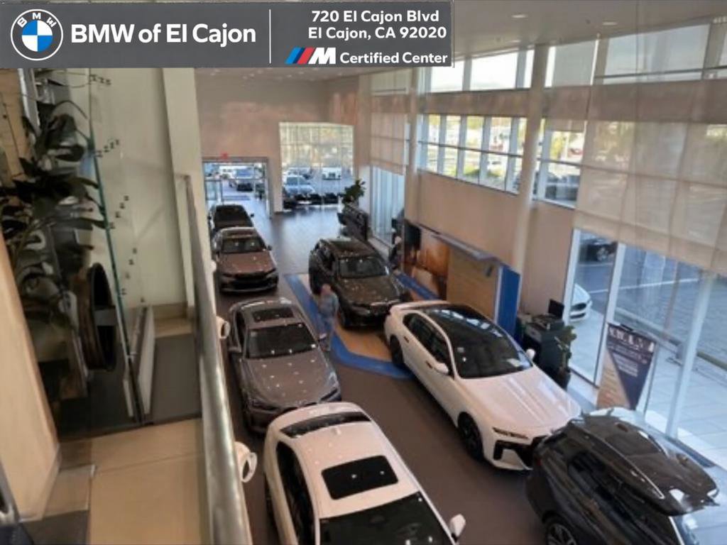 Used 2024 BMW X7 xDrive40i w/ M Sport Package image 4