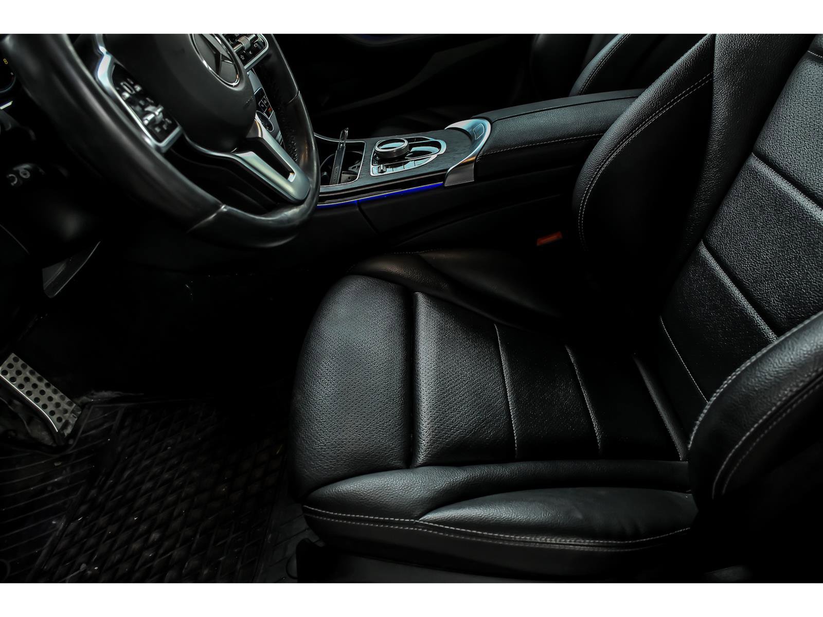 Used 2020 Mercedes-Benz C 300 4MATIC Sedan image 11