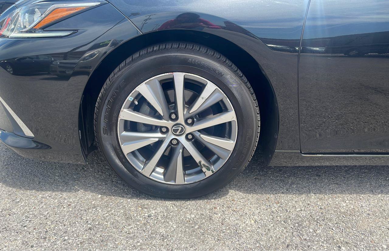 Used 2019 Lexus ES 350 w/ Accessory Package 2 FWD image 27