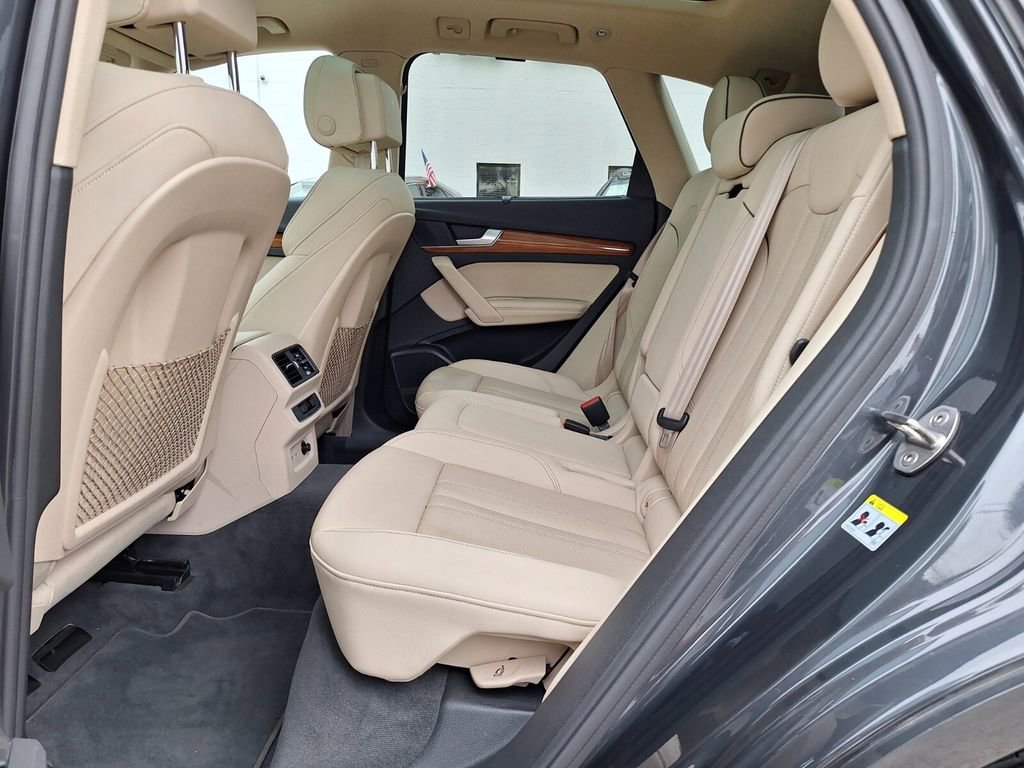 Used 2023 Audi Q5 2.0T Premium Plus AWD/4WD image 11