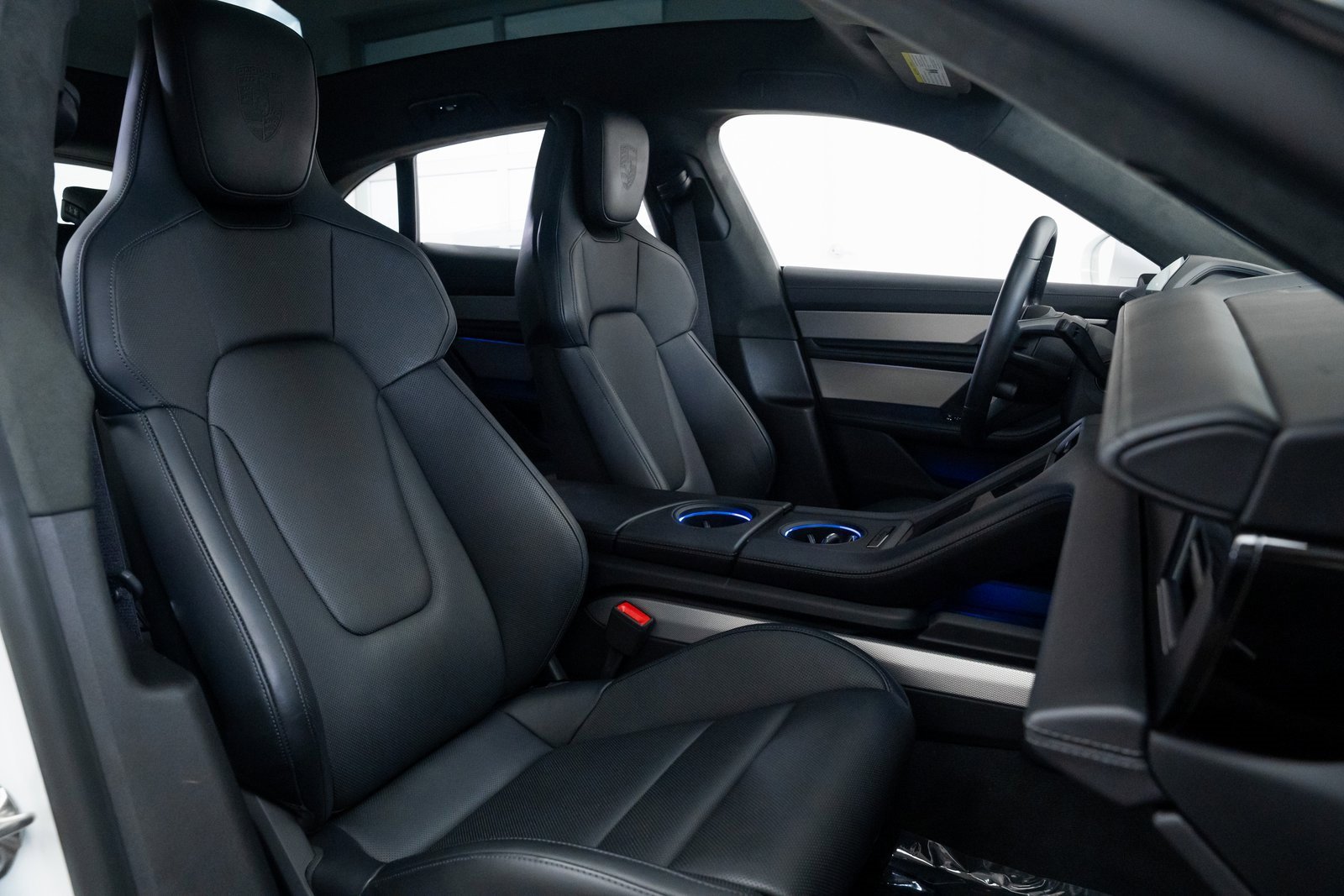 Used 2024 Porsche Taycan GTS image 26