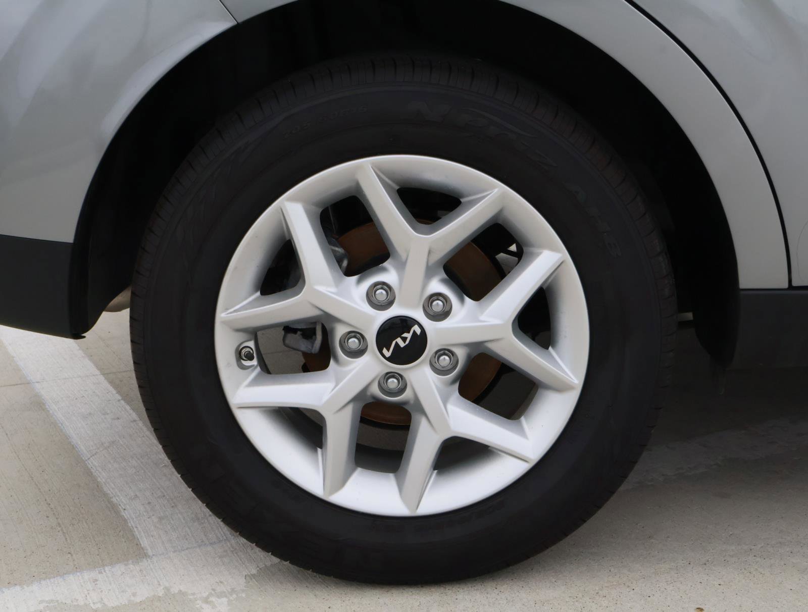 Used 2023 Kia Soul LX w/ LX Technology Package image 8