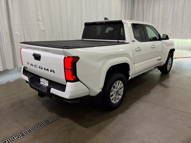 Certified 2025 Toyota Tacoma SR5 AWD/4WD image 3