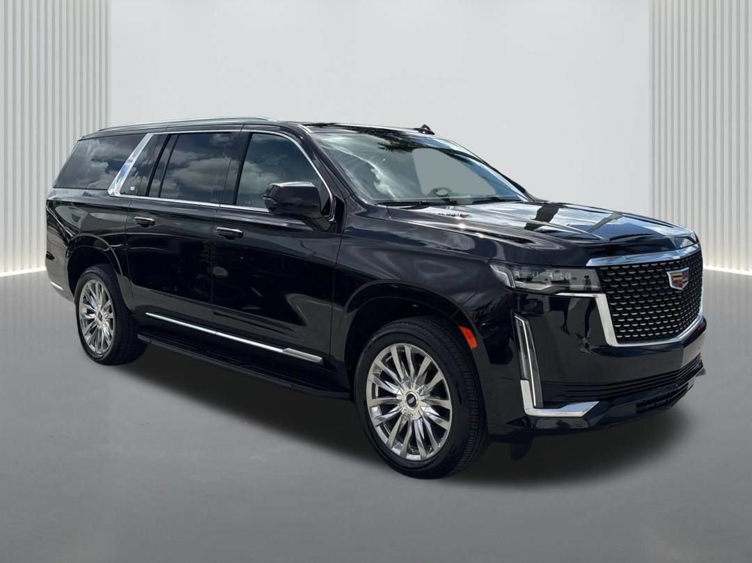 Used 2023 Cadillac Escalade ESV Premium Luxury w/ LPO, Illumination Package AWD/4WD image 3