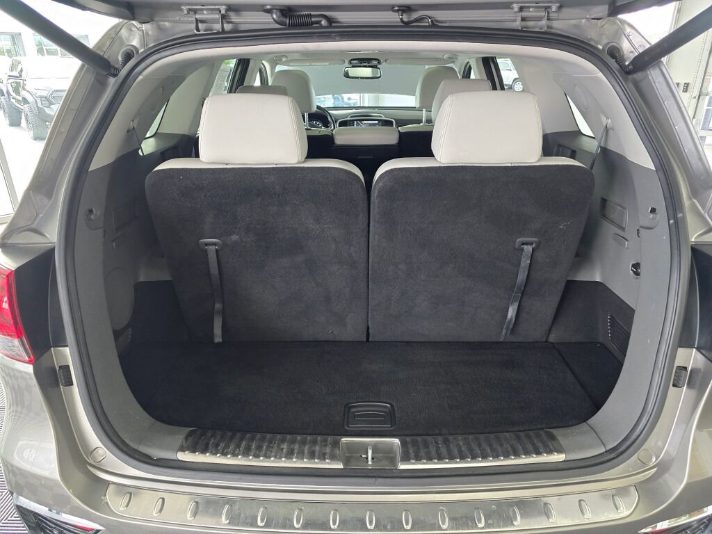 Used 2019 Kia Sorento SX image 17