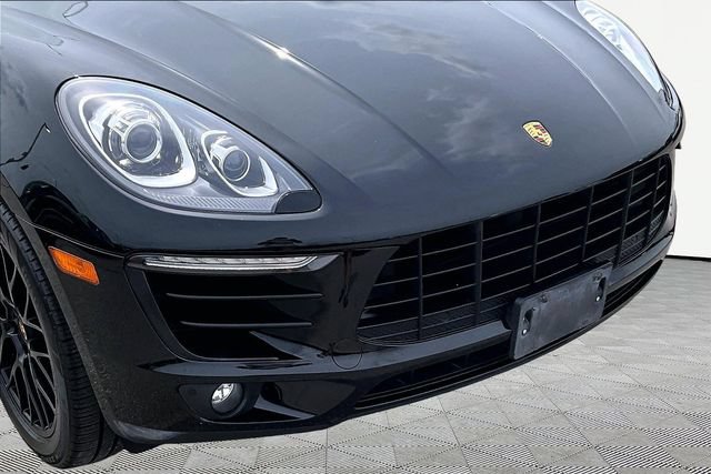 Used 2018 Porsche Macan AWD/4WD image 30
