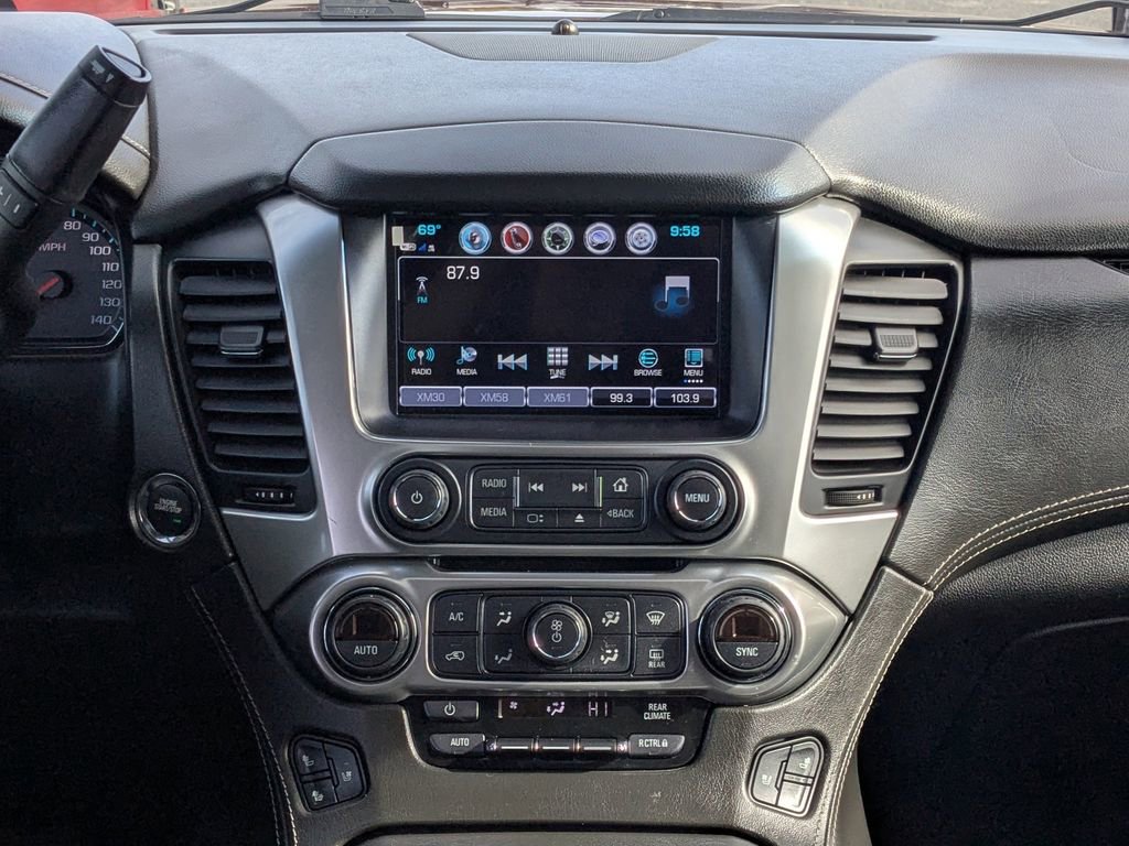 Used 2019 Chevrolet Suburban Premier image 18