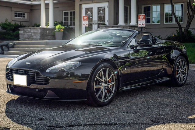 Used 2015 Aston Martin V8 Vantage GT RWD image 14