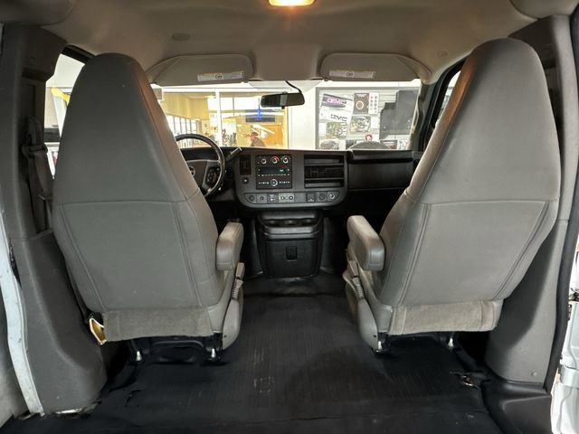 Certified 2022 GMC Savana 2500 Extended w/ Driver Convenience Package RWD image 24