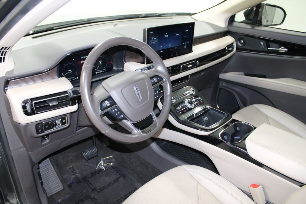 Used 2023 Lincoln Nautilus Reserve w/ Equipment Group 201A image 26