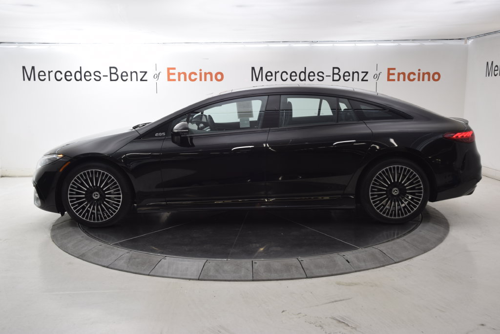 Certified 2024 Mercedes-Benz EQS 580 4MATIC Sedan image 3