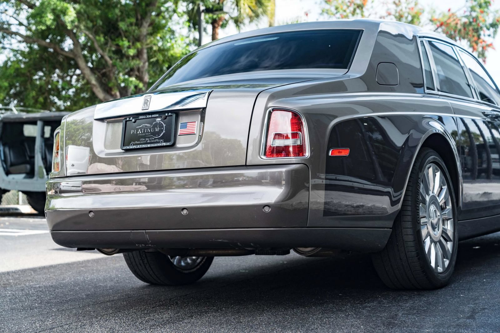 Used 2004 Rolls-Royce Phantom Sedan RWD image 13