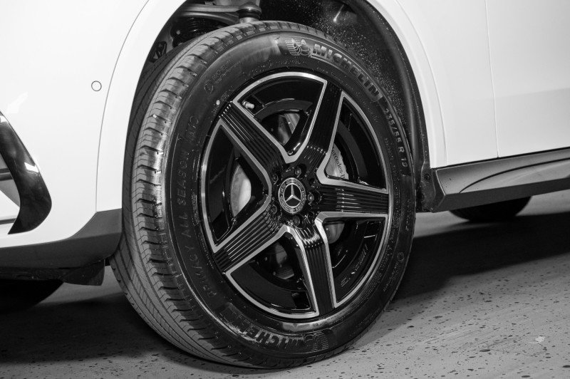 New 2026 Mercedes-Benz GLC 300 4MATIC image 29