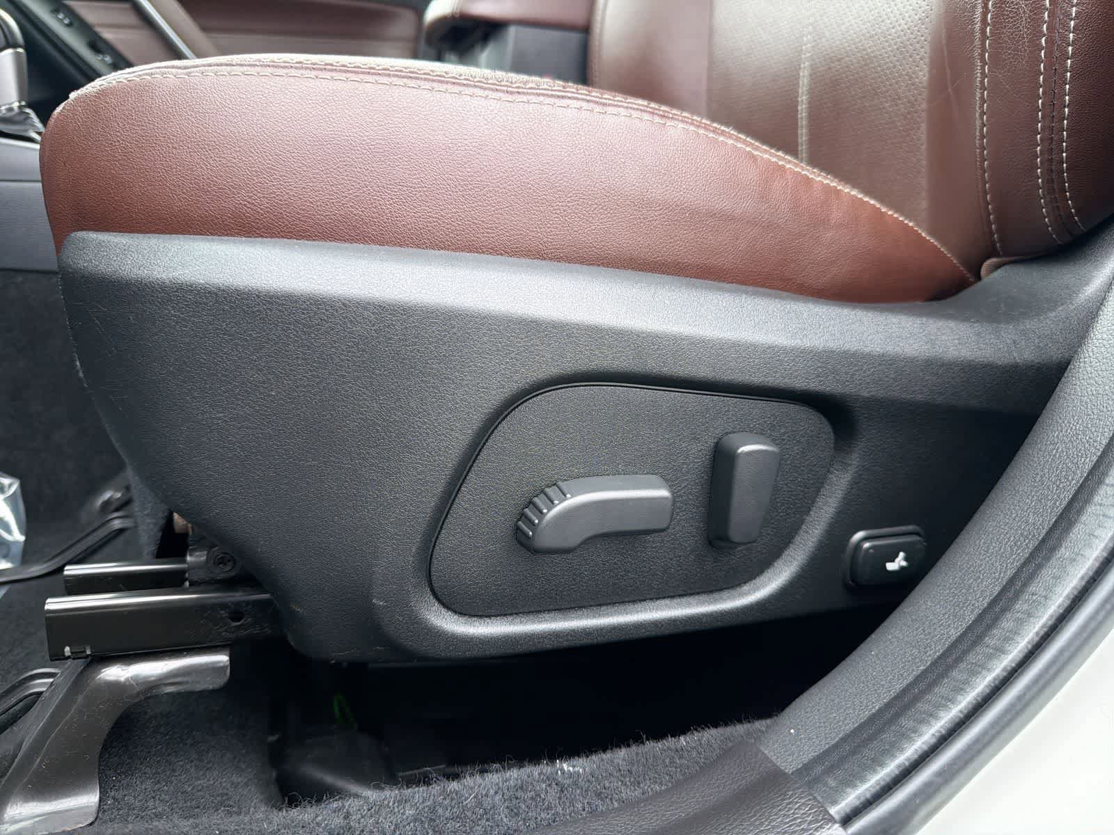 Used 2017 Subaru Forester 2.5i Touring AWD/4WD image 18