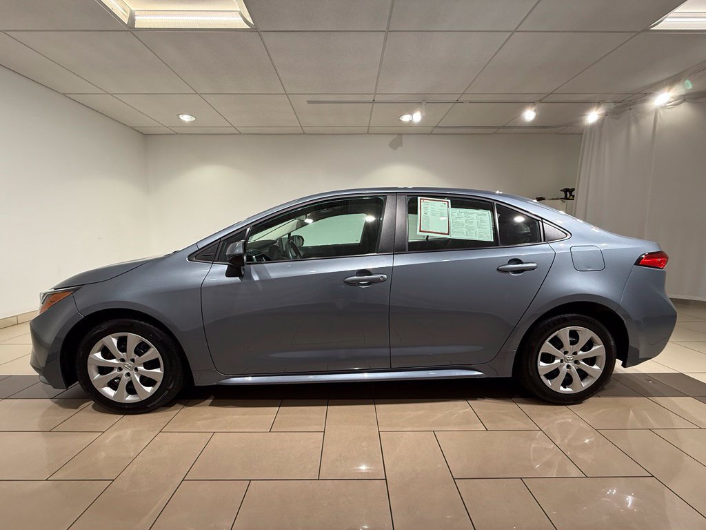 Certified 2025 Toyota Corolla LE FWD image 2
