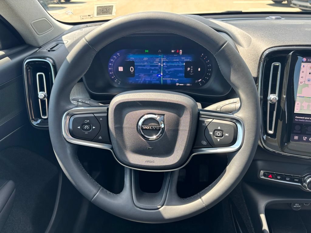 Certified 2023 Volvo XC40 B5 Plus w/ Driver Assist Package AWD/4WD image 7