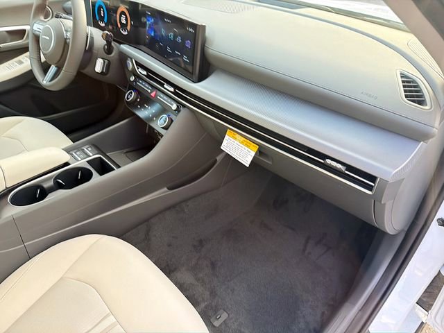 New 2026 Hyundai Sonata SEL FWD image 29