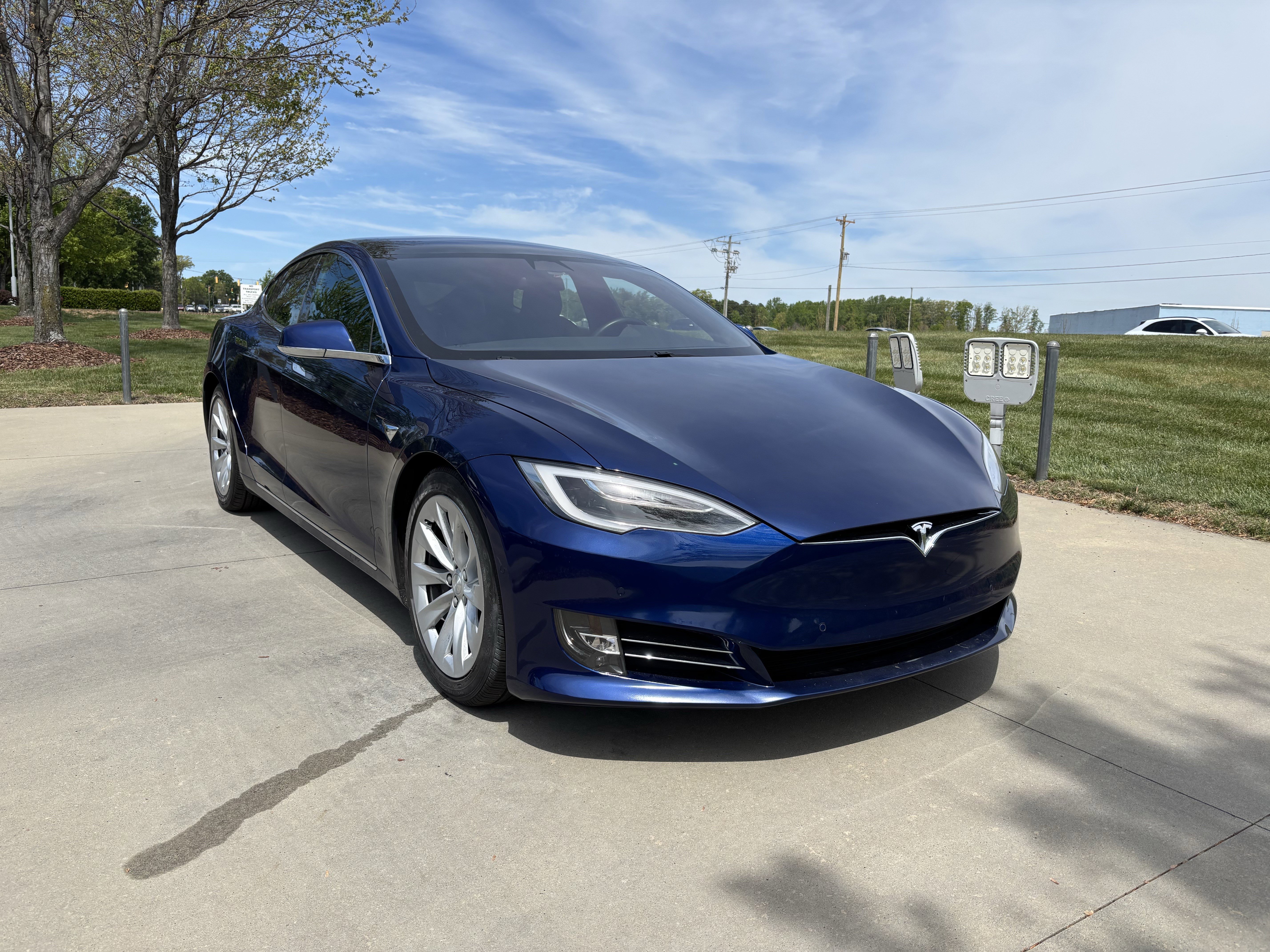 Used 2017 Tesla Model S 75D image 2