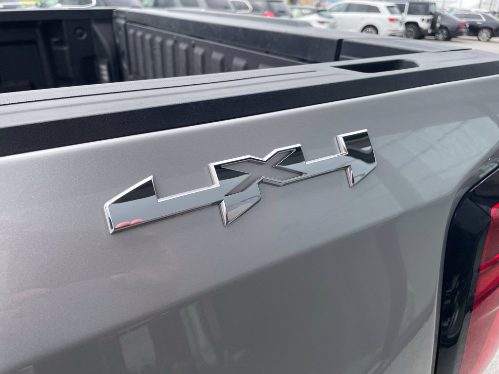 Used 2022 GMC Sierra 1500 SLE AWD/4WD image 29