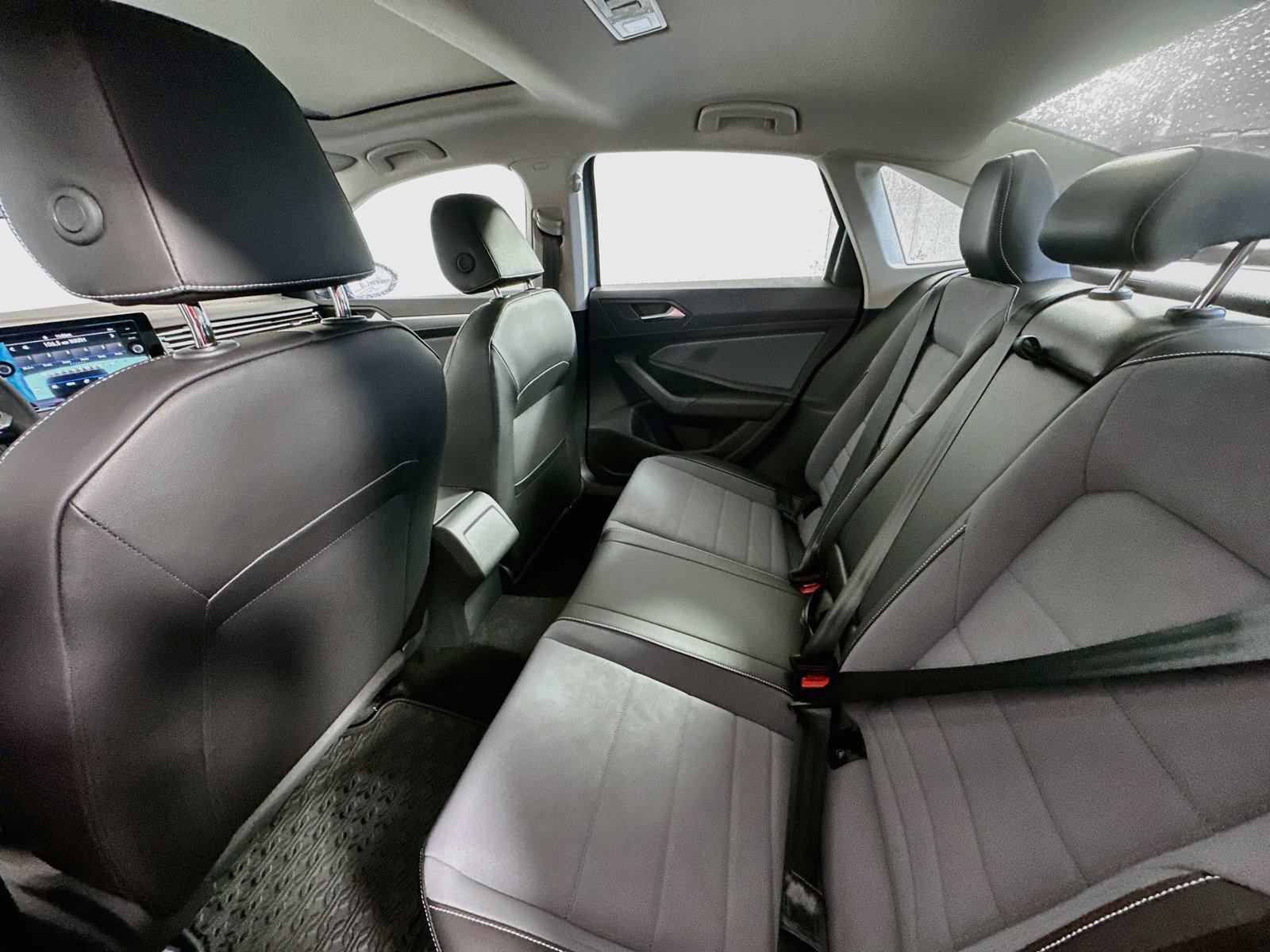 New 2027 Volkswagen Jetta SE FWD image 23