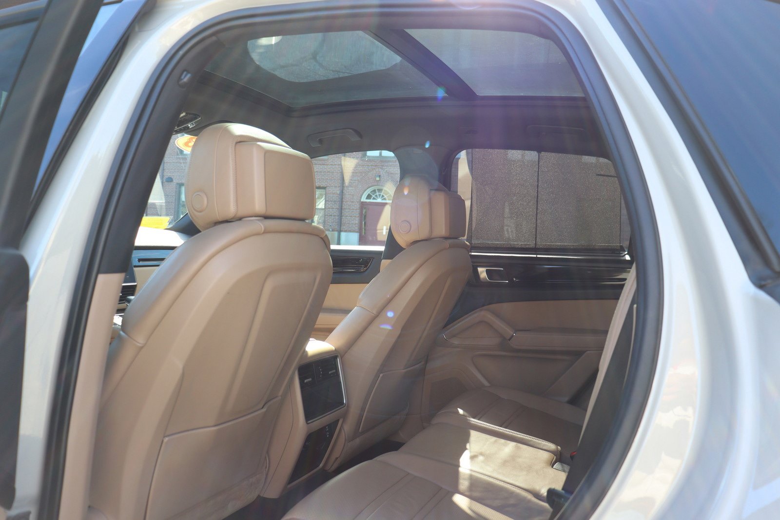 Used 2023 Porsche Cayenne AWD/4WD image 13