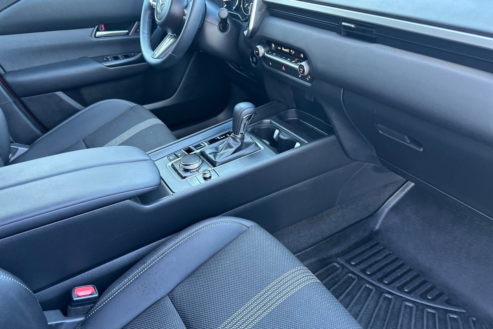 Used 2025 MAZDA CX-50 AWD 2.5 S w/ Cargo Package image 17