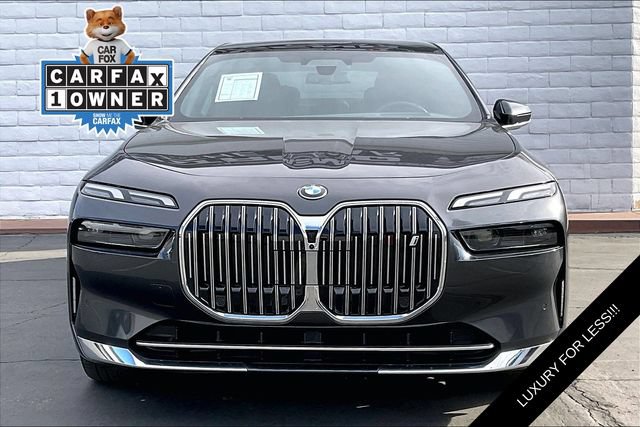 Used 2023 BMW i7 xDrive60 AWD/4WD image 2