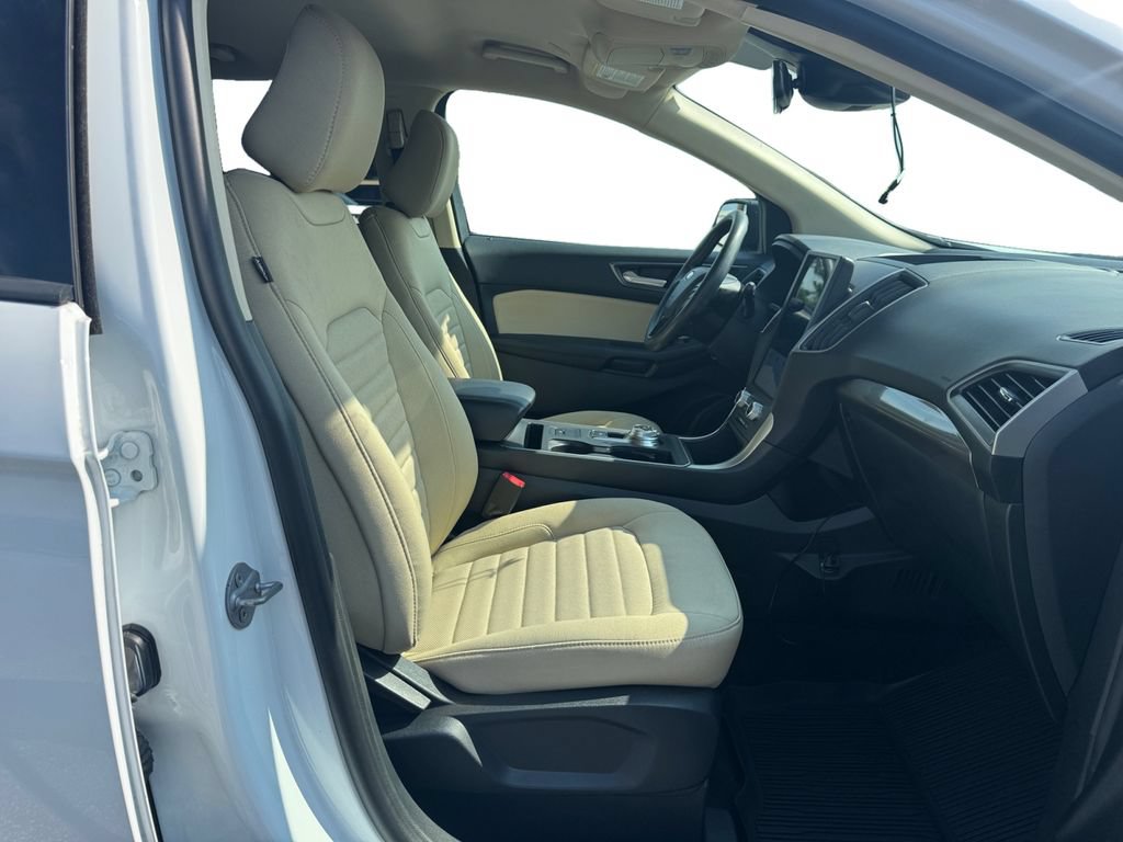 Used 2024 Ford Edge SE w/ Cargo Accessory Package AWD/4WD image 15