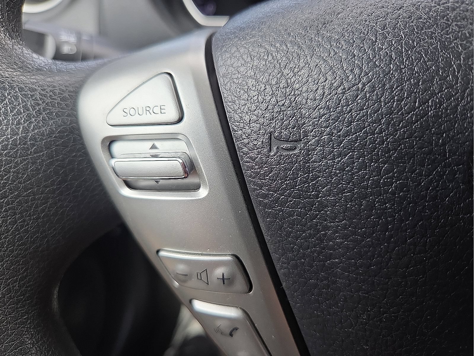 Used 2017 Nissan Versa SV FWD image 18