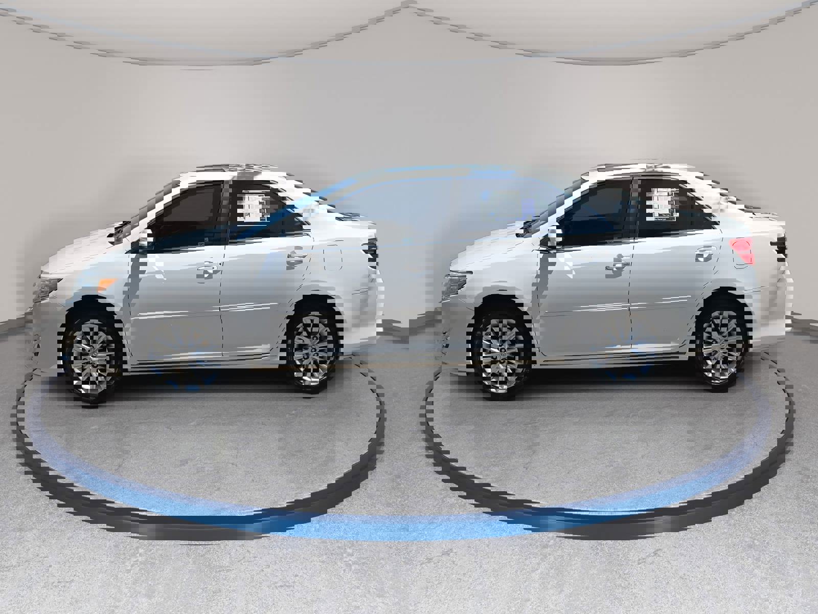 Used 2013 Toyota Camry XLE w/ Leather Pkg image 8