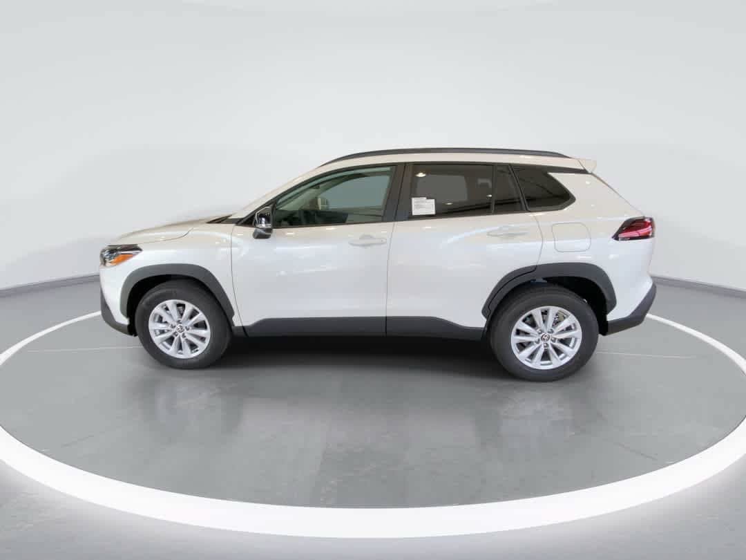 New 2026 Toyota Corolla Cross LE w/ Cold Weather Package AWD/4WD image 5