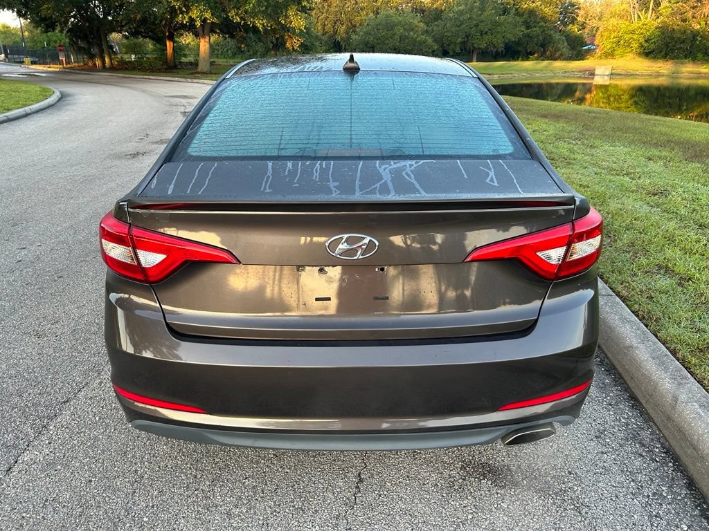 Used 2015 Hyundai Sonata SE FWD image 5